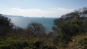 男木島灯台へ向かう道からの眺め
