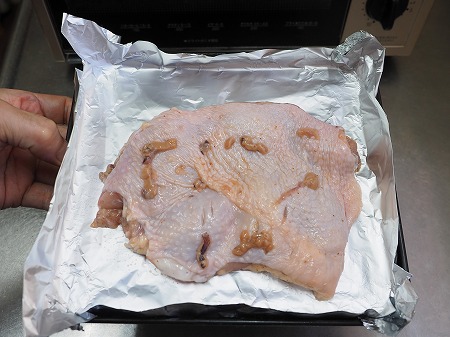 鶏むね肉のアンチョビ焼き、塩033