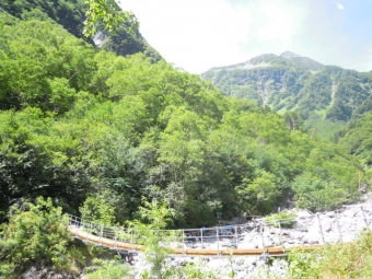本谷橋ここから本格的な登山道１９０８０６