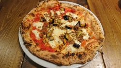 グランツァ　本日のピザ
