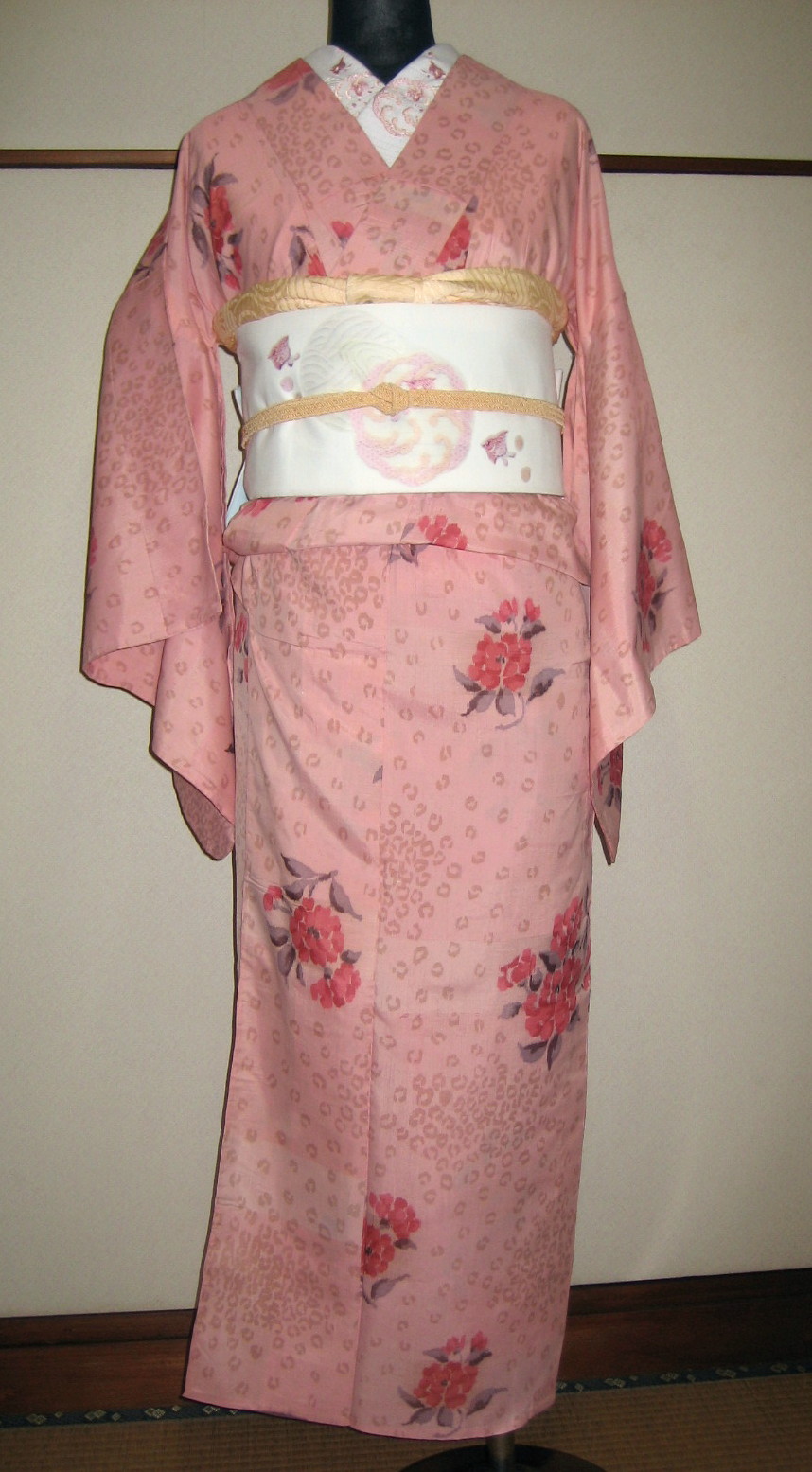 ピンクの花柄単衣銘仙＋微妙な千鳥の作り帯… - 着物と猫とカネコ系
