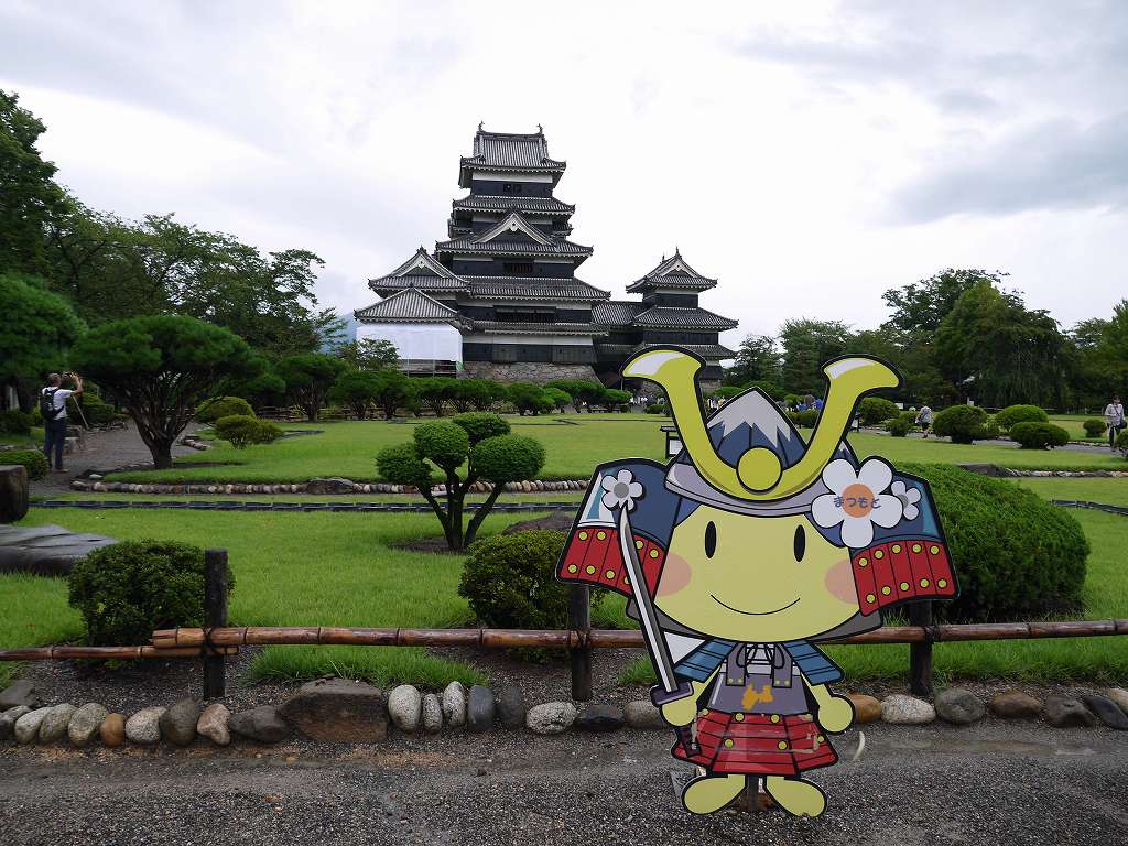 「松本城(長野県松本市)」国宝!日本最古の五層天守閣と二の丸御殿跡を散策